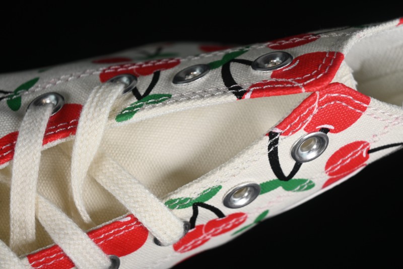 Converse Chuck 1970s Official Cherry Embroidery Platform Vulcanized Canvas Sneakers - A08096C