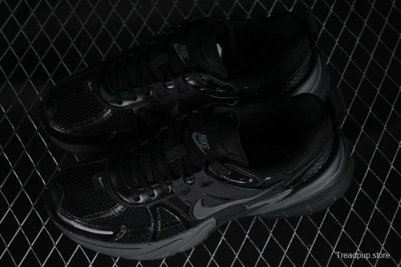 Nike V2K Runtekk 3XL Retro Low-Top Running Shoes with Shock Absorption and Anti-Slip Design - FD0736-001
