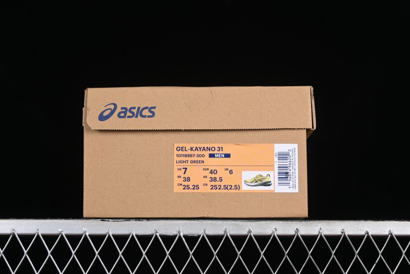 Asics Gel-Kayano 31 Running Shoes with Enhanced Cushion and Breathable Design - 1011B867-300