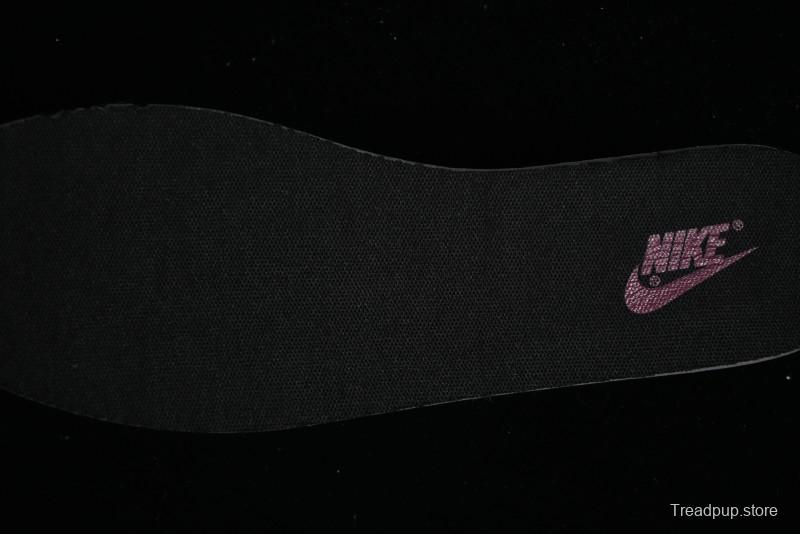 Nike SB Dunk Low Custom Collaboration Otomo Katsuhiro x Nike SB Dunk Low "Steamboy OST" - CT0856-102