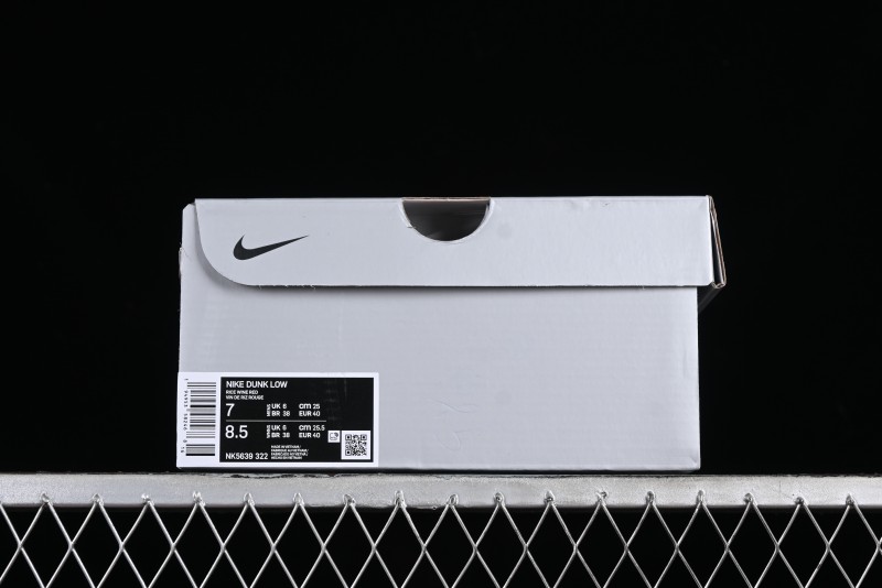 Nike SB Dunk Low Collaboration Three Swooshes Rice Wine Red Color Low-Top Casual Skateboarding Shoes - NK5639-322