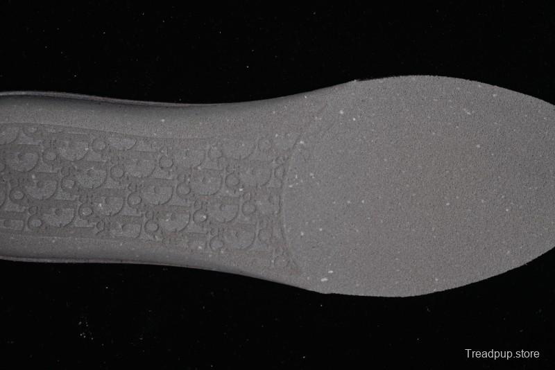 Dior B30 Sneakers with Reflective CD30 Logo and Lightweight Rubber Sole - CD30