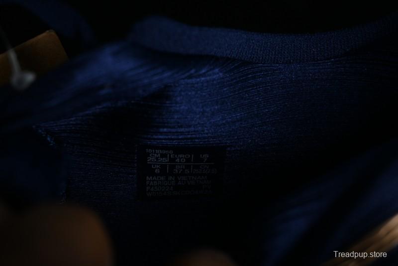 Asics Gel-Kayano 31 Running Shoes with Enhanced Cushioning and Breathable Design - 1011B950-400