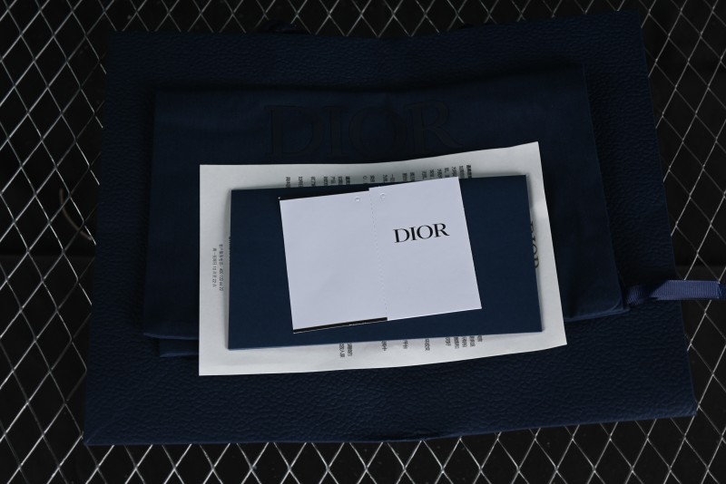 Dior B30 Sneakers with Reflective CD30 Logo and Lightweight Rubber Sole - CD30