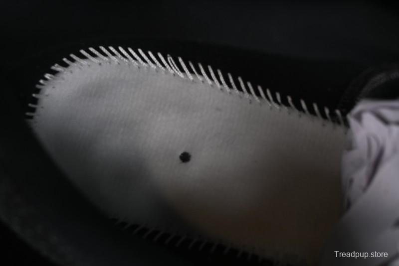 Nike Zoom Winflo 11 Breathable Mesh Cushioned Running Shoes with Air Cushion - FJ9509-002