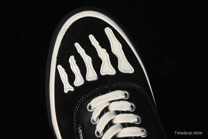 Vans Authentic Low-Top Canvas Sneakers with Vulcanized Sole - VN000BW5BPR