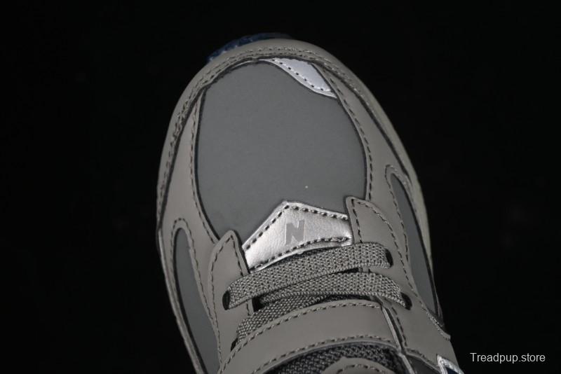 New Balance 2002R Series Hook & Loop Kids Shoes with Fleece Lining - PV2002RA