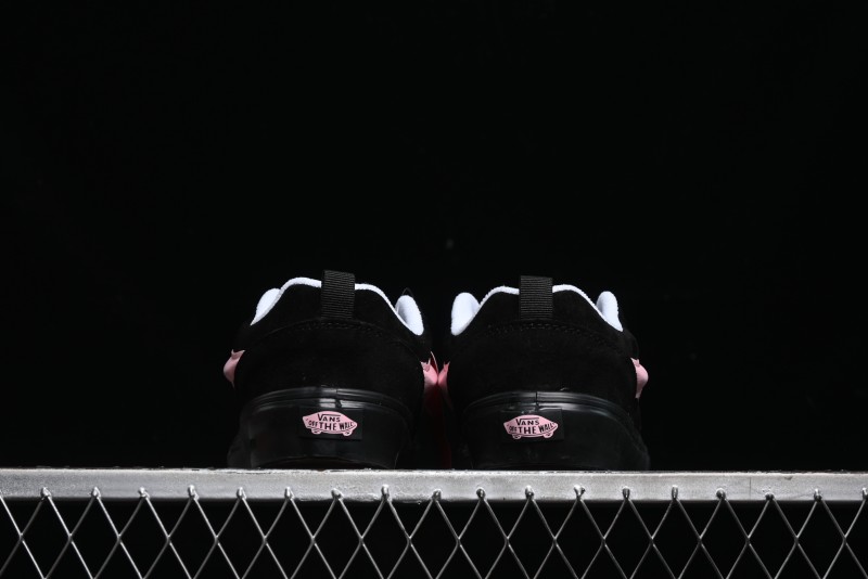 Vans Knu Skool Low Top Retro Sneakers in Black Pink with Big Logo - VN0009QC6BT1