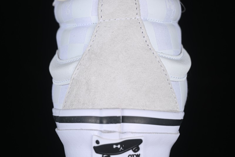 Vans HommeGirls x Sk8-Mid Fashion Casual Mid-Top Suede Skate Shoes with Bold Side Stripes - VN000NBN2VZ