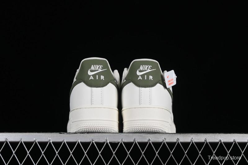 Nike Air Force 1 '07 Low Casual Sneakers in White Green Colorway - CQ5059-110