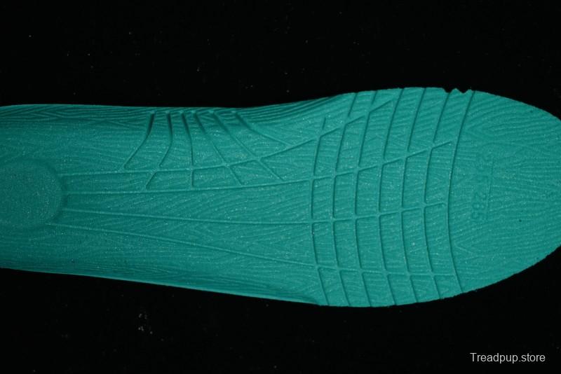 MLB Chunky Liner Basic New York Yankees Thick Sole Casual Sneakers with 6cm Height Increase - 3ASXCLR3N50WHS