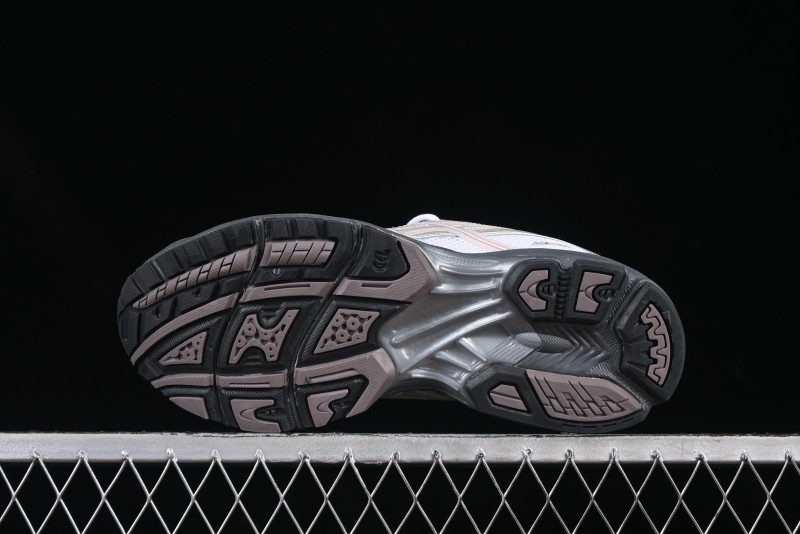 Asics Gel-Nimbus 10.1 Retro Breathable Casual Shoes with Cushioning for Men - 1203A723-100