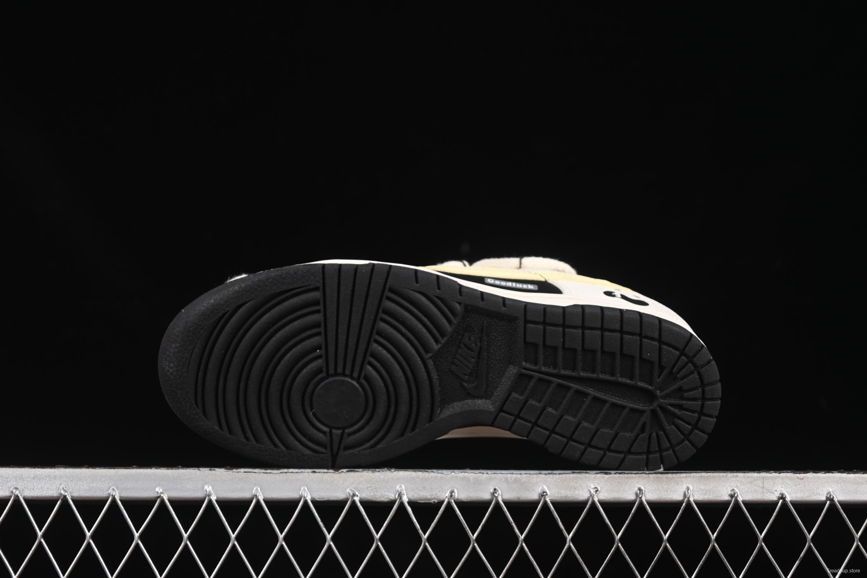 Nike Dunk Low Retro Casual Sneakers with Panda Cheesy Colorway and Splatter Effect - DD1391-100