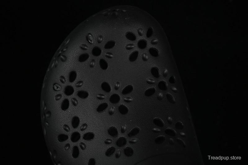 Crocs Classic Clog Two-Way Beach Sandals with Ventilation Holes - B.D4