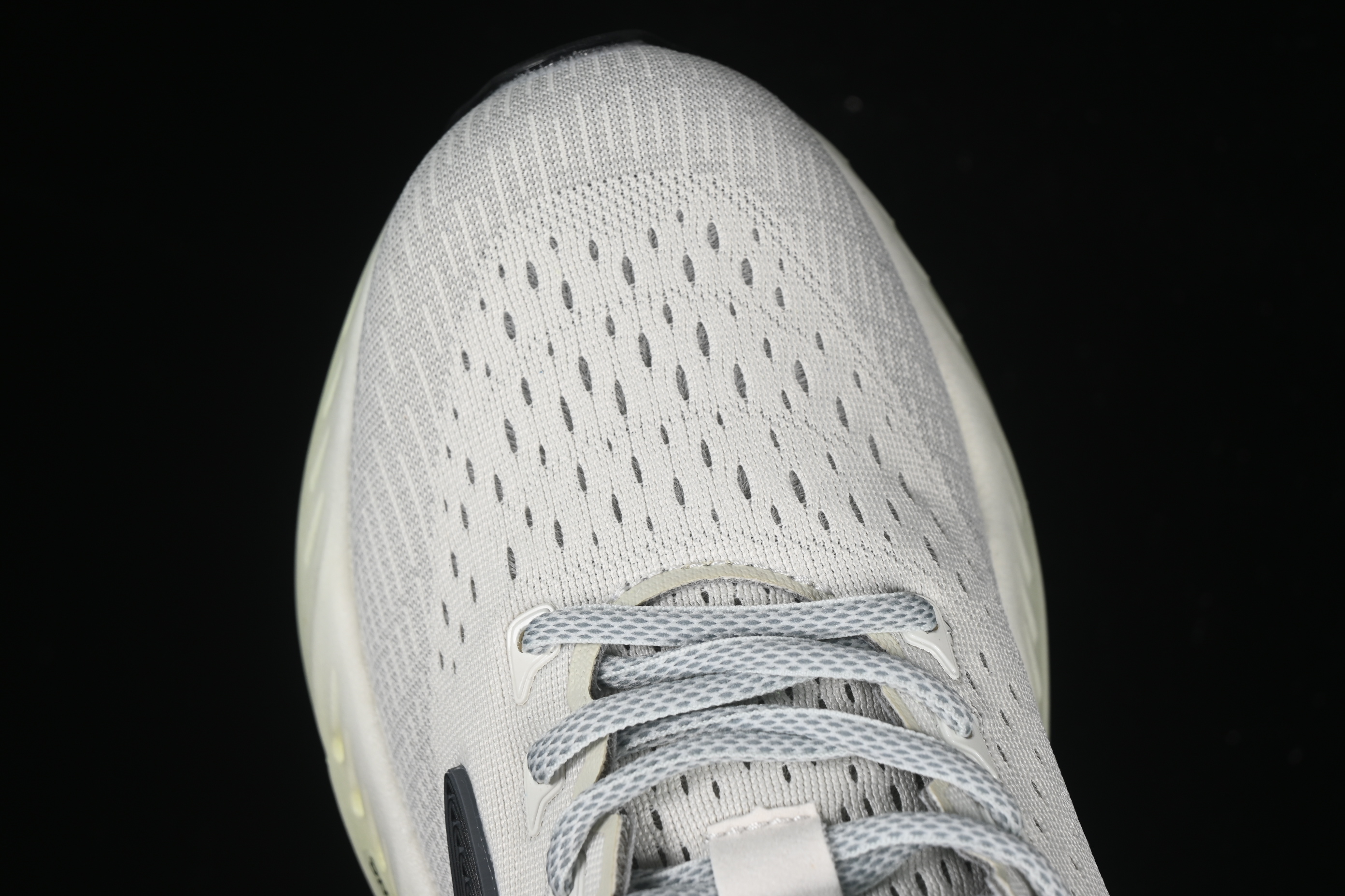 Brooks Glycerin Max Cushioned Marathon Running Shoes for Men - 1104471D099