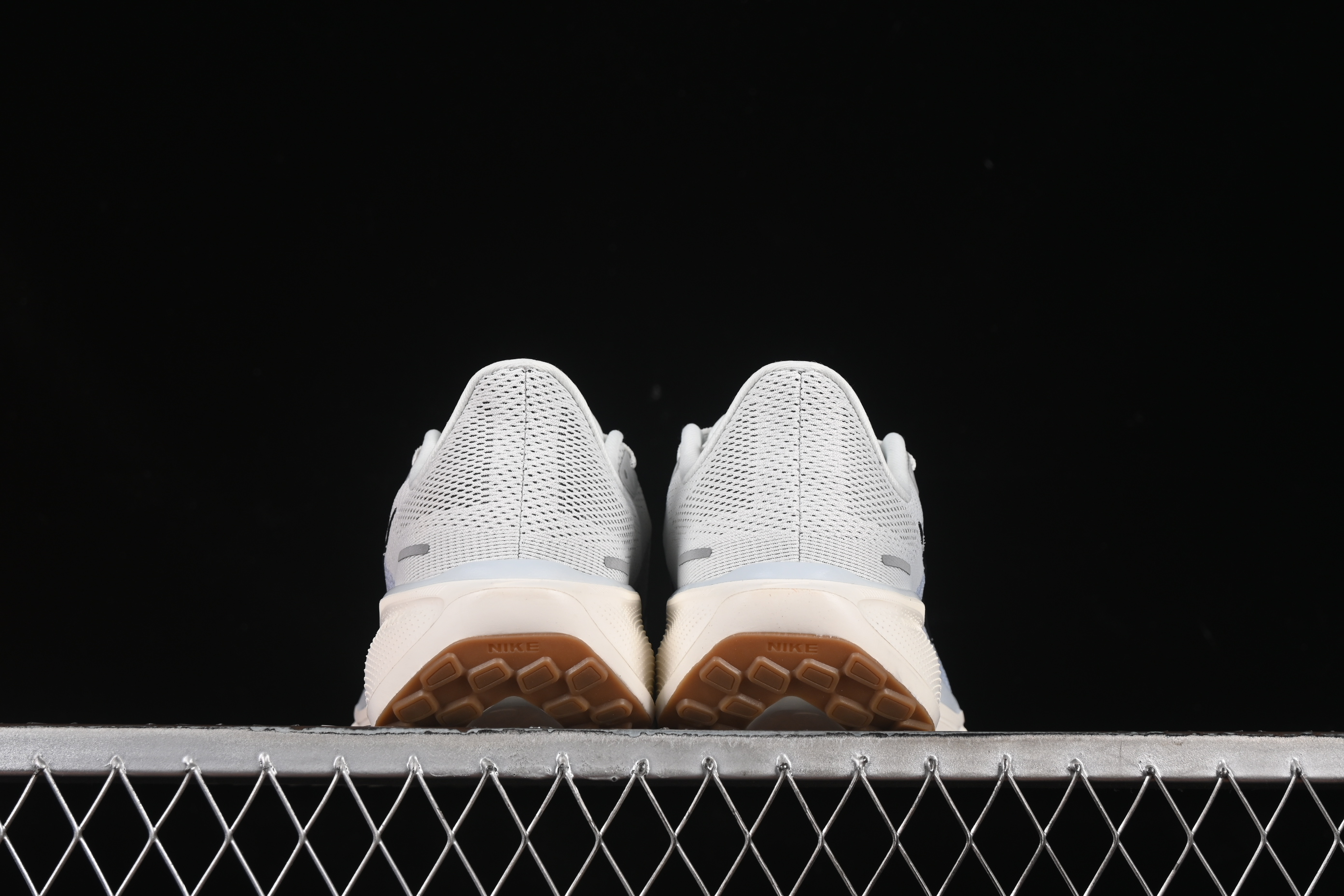 Nike Air Zoom Pegasus 41 Running Shoes with Breathable Mesh and Cushioned Support - FD2722-113