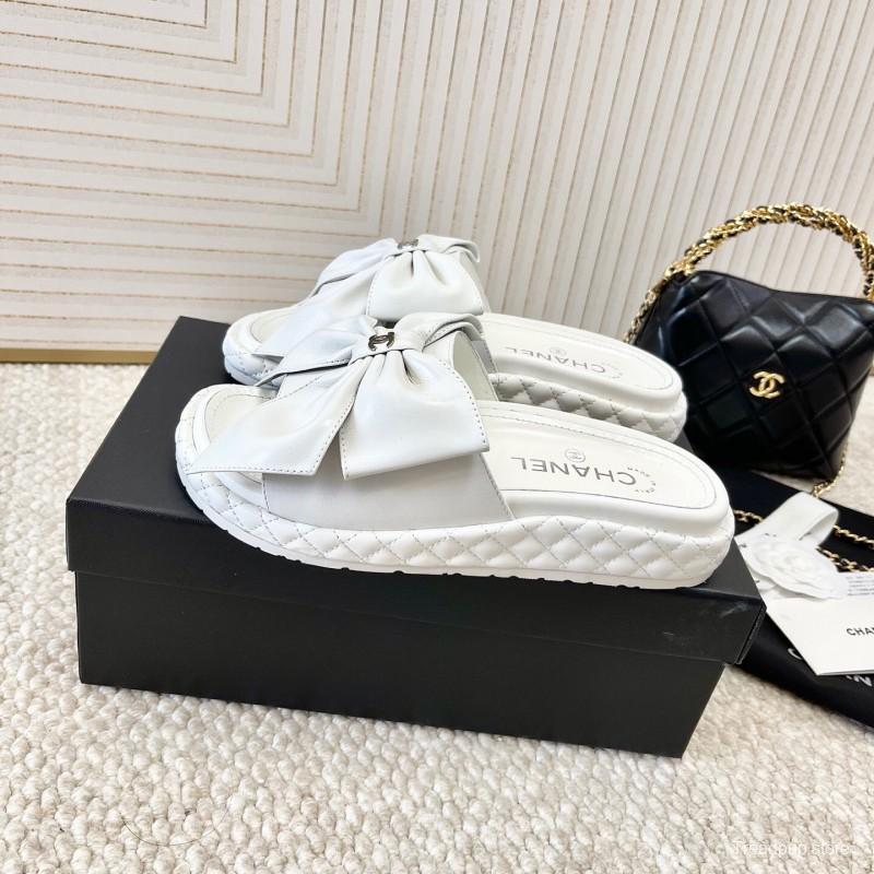 2025 Women Chanel White Leather Slippers Bow Detail KFY00310