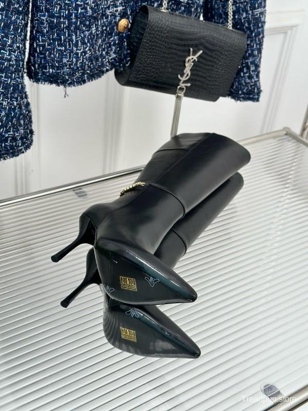 2024 Women Gucci Black Leather Boots Chain Detail MJ00550
