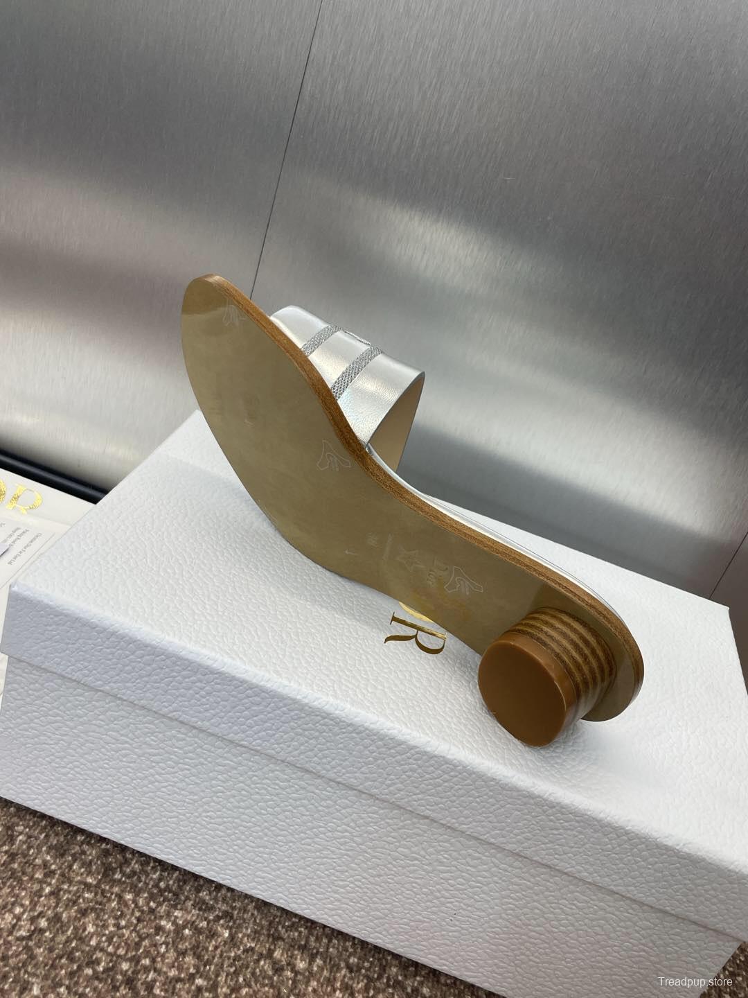 2025 Women Dior Silver Leather Slippers CD Logo KFY00300