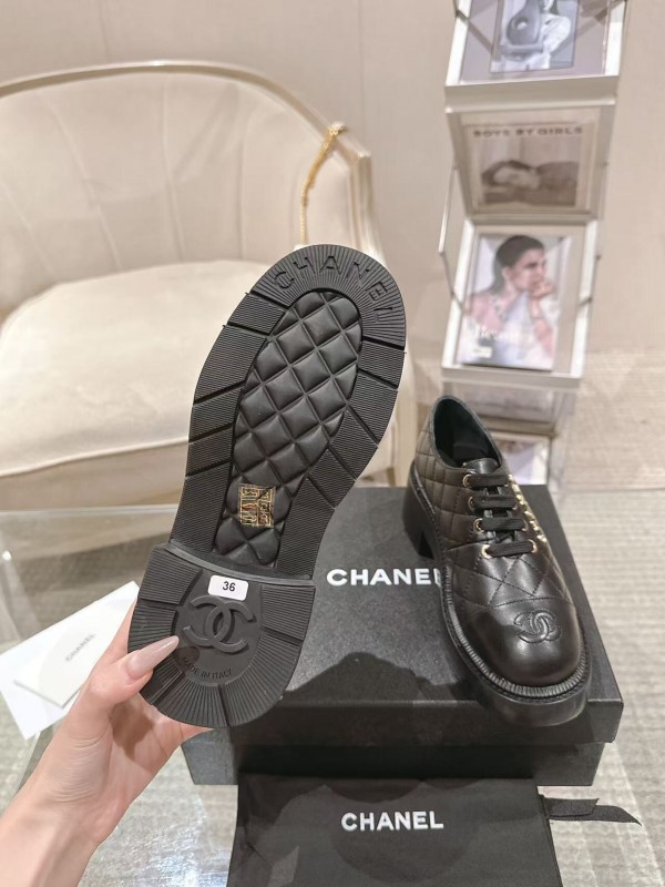 2025 Women Chanel Black Leather Oxford Lace-up B2599
