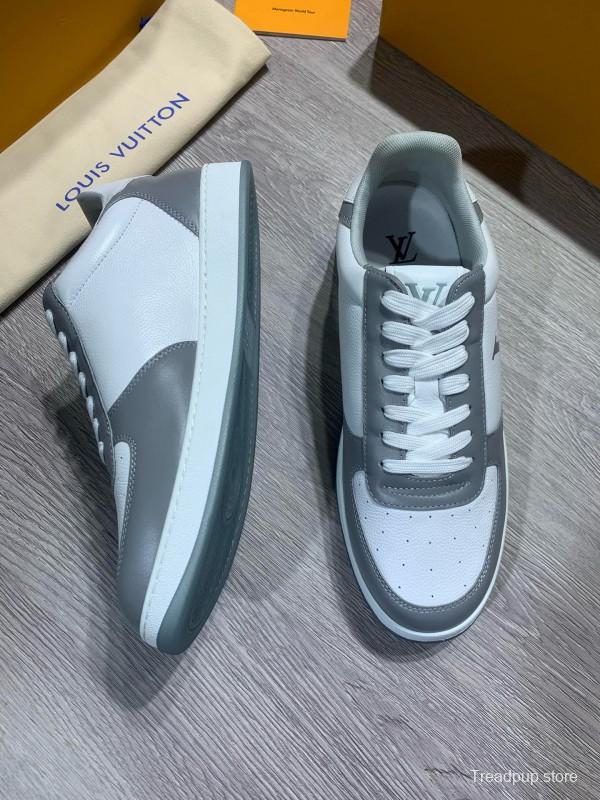 2024 Unisex Louis Vuitton White Grey Calfskin Leather Sneakers MJ00380