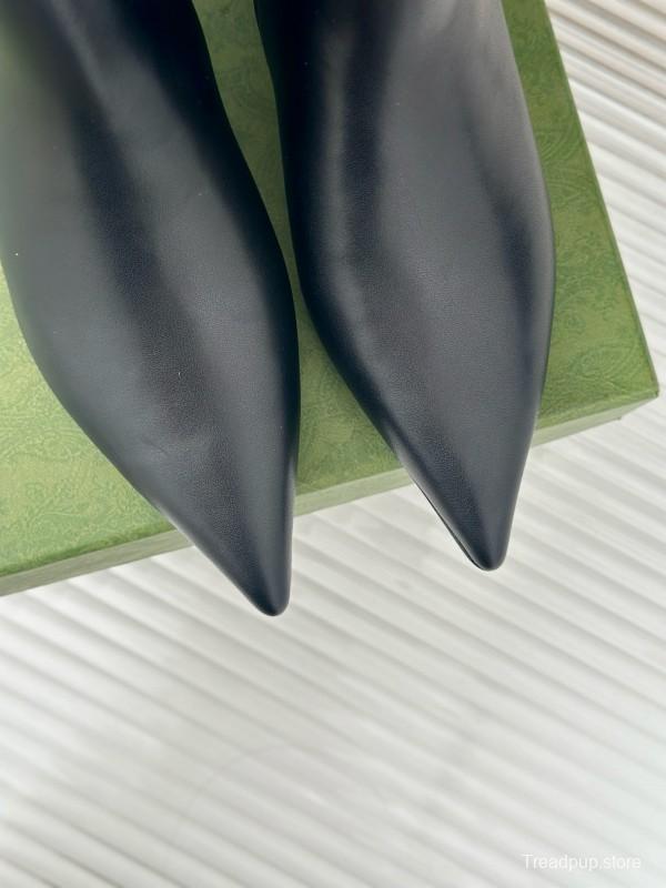 2024 Women Gucci Black Leather Ankle Boots Chain Detail MJ00410