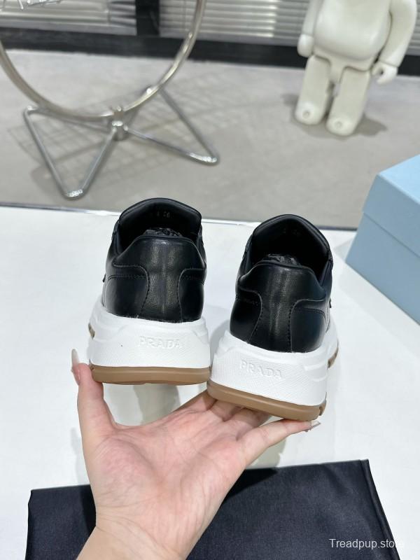 2025 Unisex Prada Black Calf Leather Sneakers KFY00310