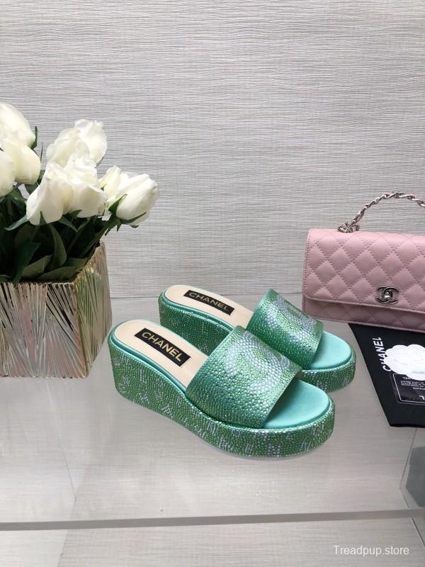 2025 Women Chanel Green Leather Slippers