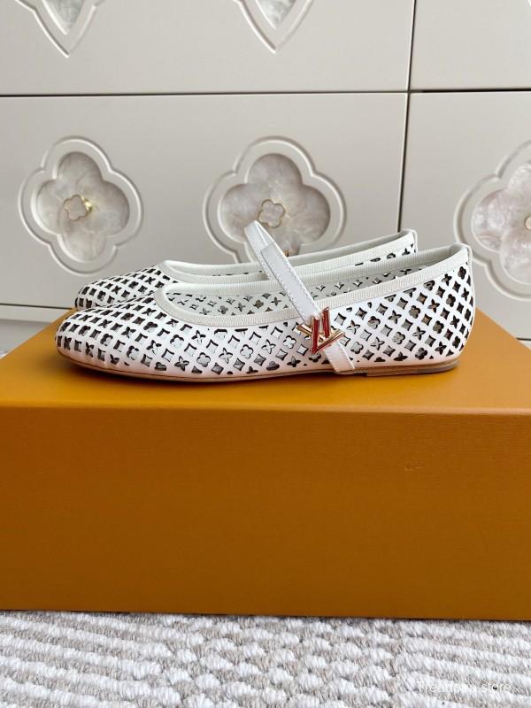 2025 Women Louis Vuitton White Leather Mary Jane Perforated KFY00310
