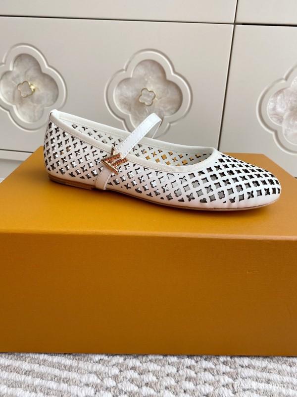 2025 Women Louis Vuitton White Leather Mary Jane Perforated KFY00310