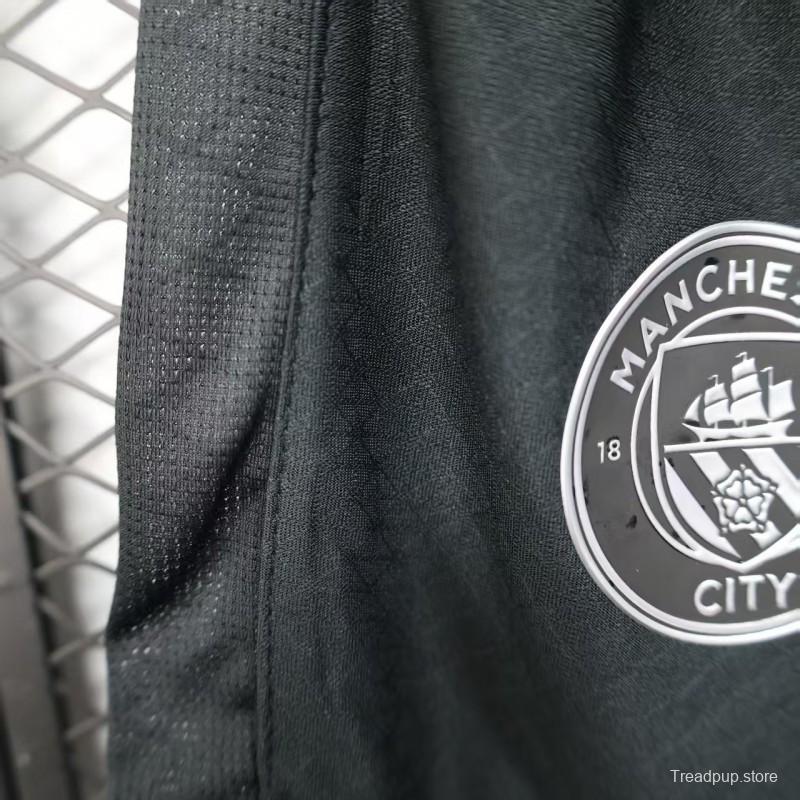 Player Version 25/26 Manchester United Black Shorts