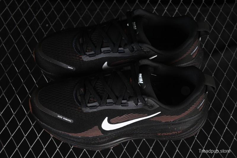 Nike Air Zoom Vomero 18 Cushioned Running Shoes - IH4454-001