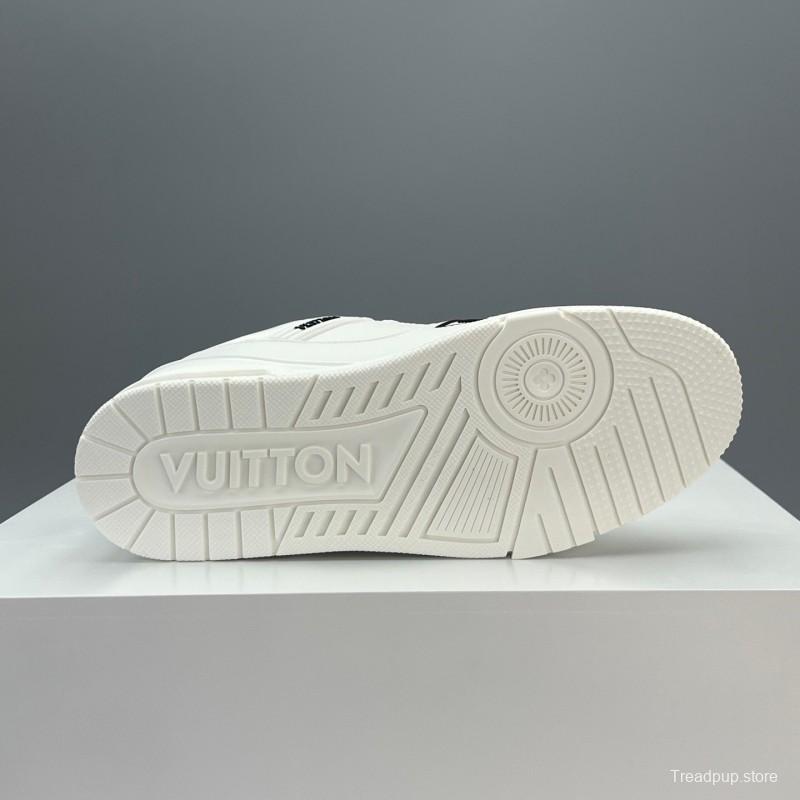 Louis Vuitton Trainer Retro Basketball-Inspired Sneakers with Mixed Materials - LY00430