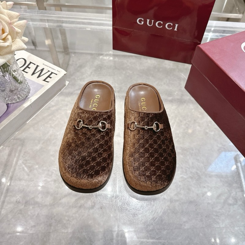 Gucci Women's Mule Velvet with Horsebit Detail - LY00240