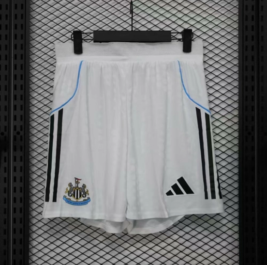 Player Version 25/26 Newcastle United Home Shorts